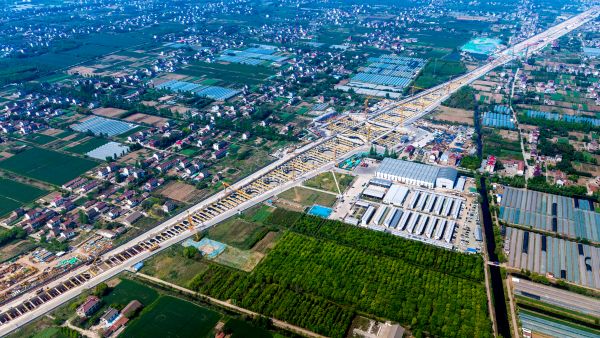 大干正当时|国内最长超深超大基坑地下高铁...